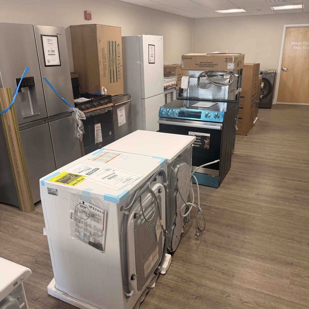 H&R Scratch And Dent Appliances showroom photo 6